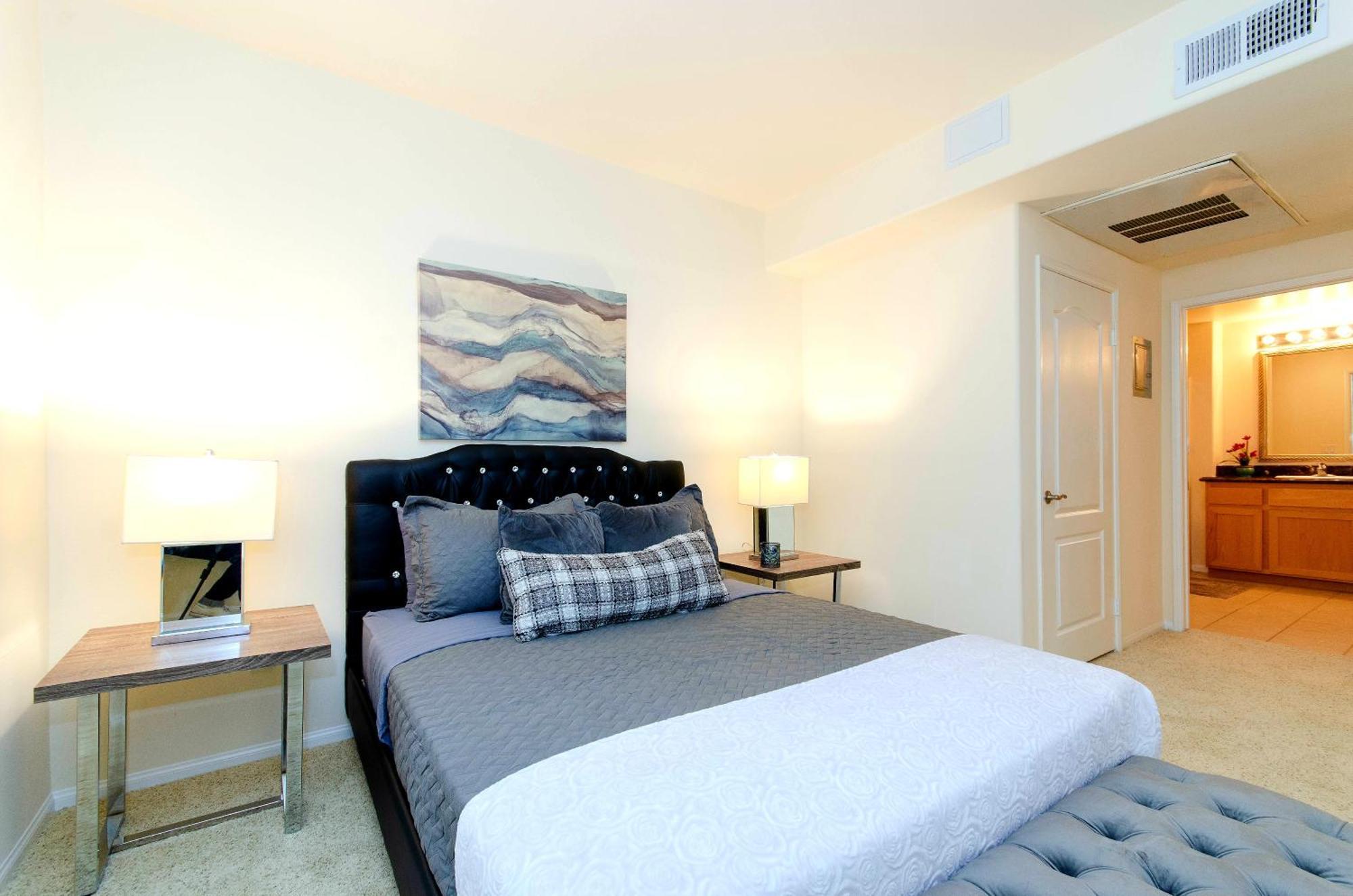 Stylish And Spacious 2 Bedroom Central Location * Los Ángeles
